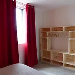 Moderne Vue Campagne - 2 Pers. - Fr-1-489-624 Le Vernet (Allier)